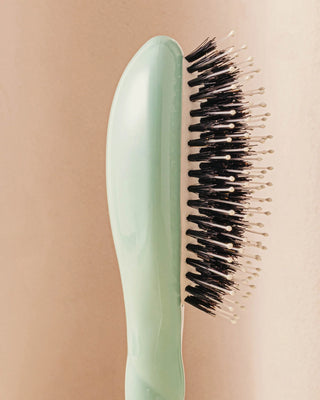 N.03 The Small For Sensitive Scalp HairBrush BLUE LAGOON