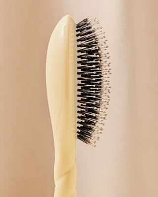 N.03 Large The Gentle Scalp Care Hairbrush IVORY CAIR
