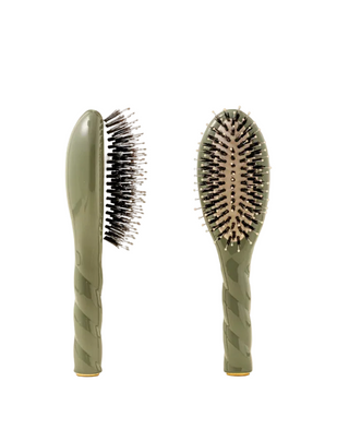 N.03 The Small For Sensitive Scalp HairBrush ALMOND GREEN